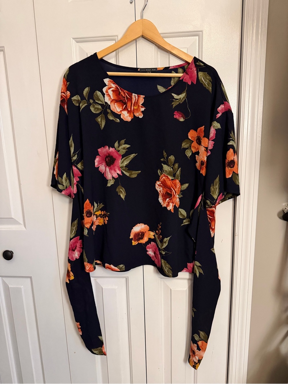 Floral Blouse Size Large Floral Blossoms West Kei Julianne Tie Front - Picture 2 of 10